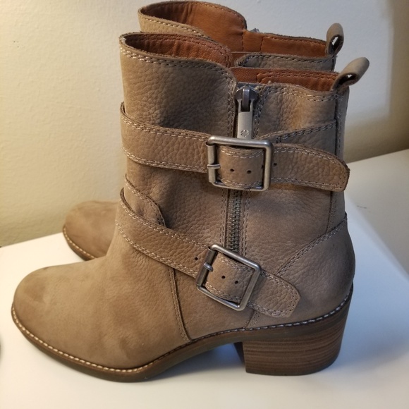 Lucky Brand Shoes - 🏷Lucky Brand Tan Leather Buckle Boots Size 8.5